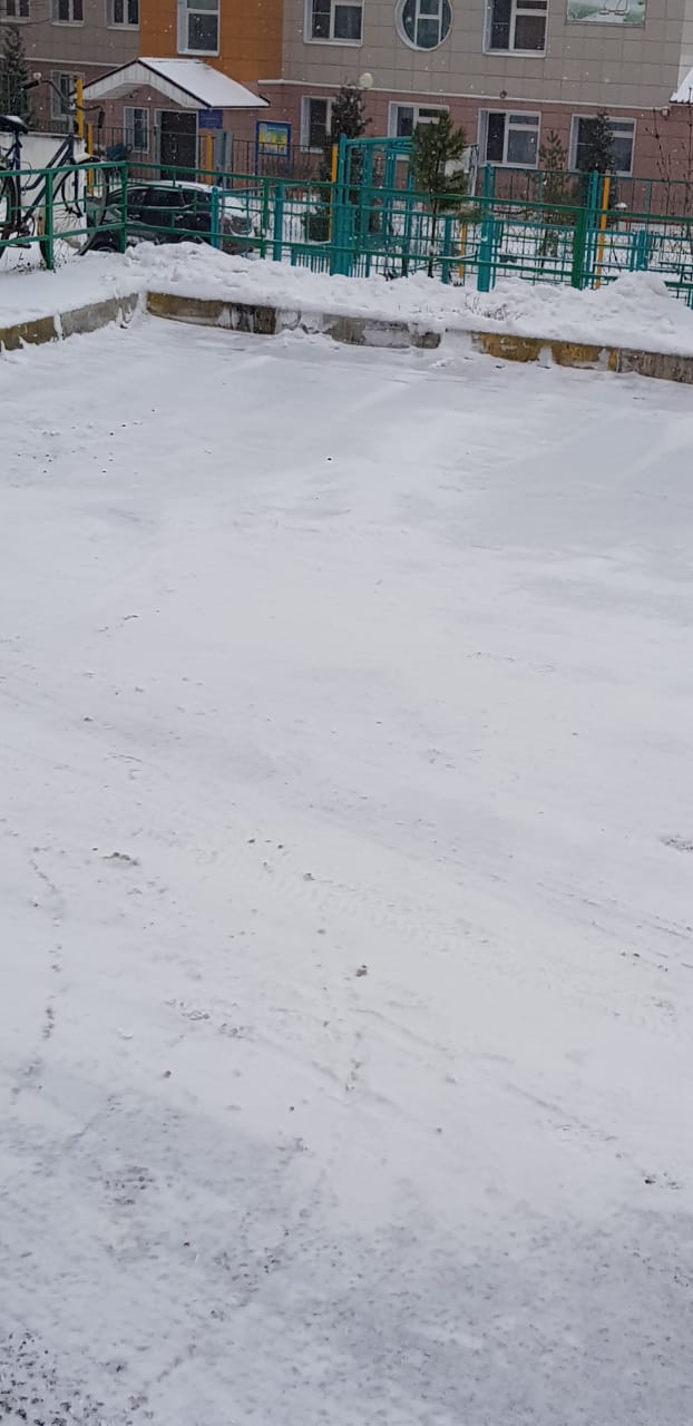 Выполнена уборка снега с придомовой территории многоквартирных домов, расположенных по адресам: Ленинский район, Битцевский проезд, д.11, д.13, д.17.